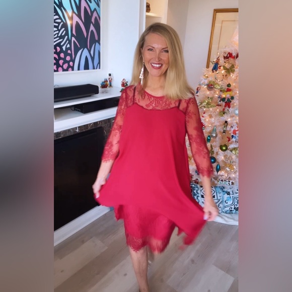 Red Lace Accent Dress - Picture 4 of 9